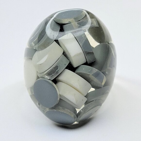 Chunky Oval Shape Resin Ring With Grey and White Pill Beads Lucite Large Ring - Picture 3 of 10